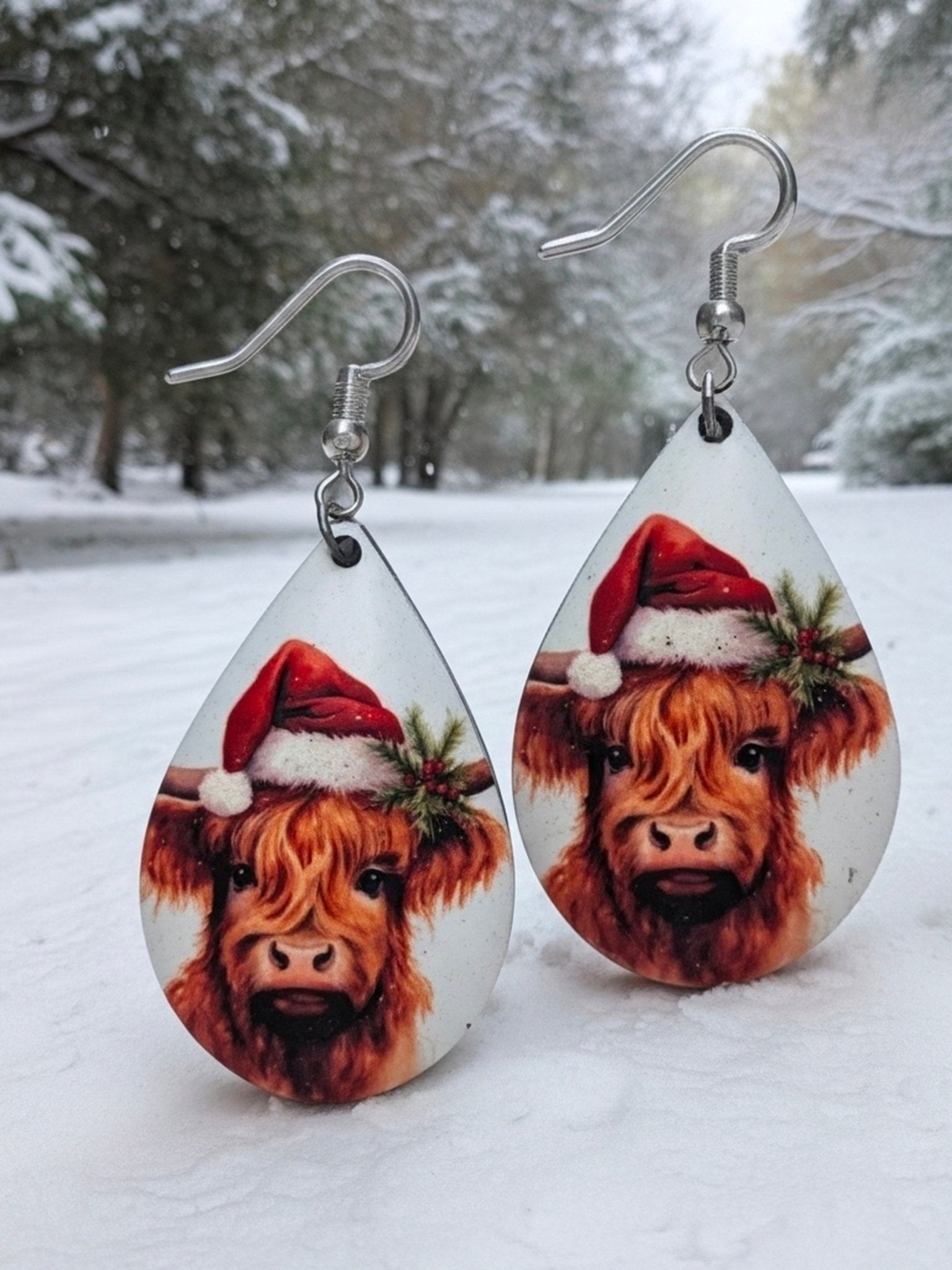 Highland Cow Christmas Teardrop Earrings - Panda Williow Studio